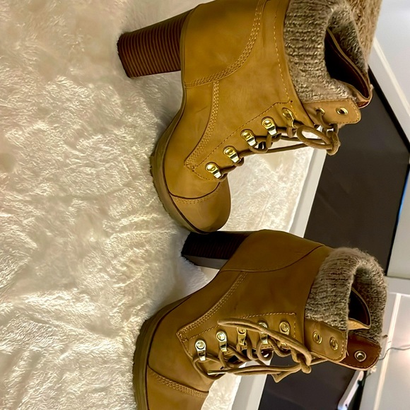 Charlotte Russe boots - Picture 1 of 4